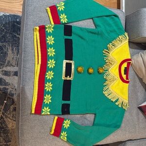 Fun holiday sweater, perfect condition!